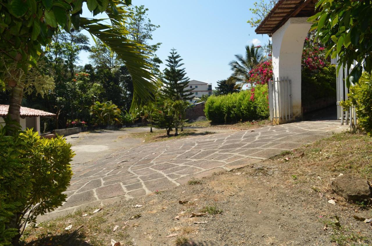 Hotel Campestre La Ribera Del Fonce San Gil Exterior photo